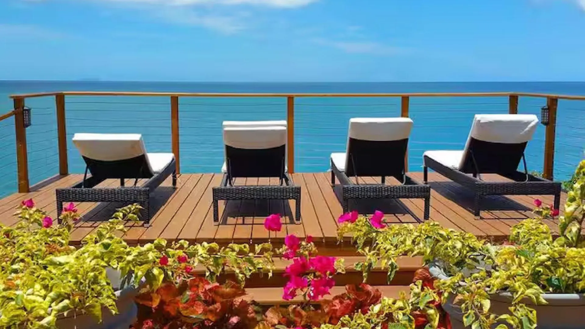 Spacious With Plenty Of Shared Space For Groups Camaceyes